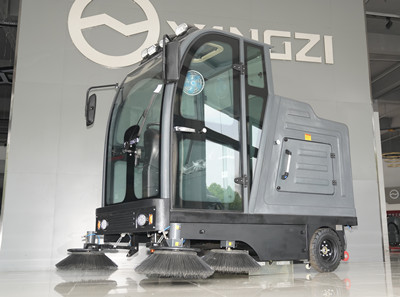 駕駛式掃地機 駕駛式掃地機